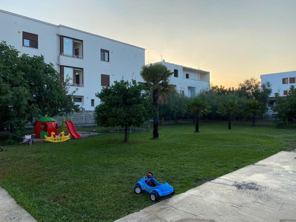 Апартаменты Vila Kollari Улцинь Экстерьер фото